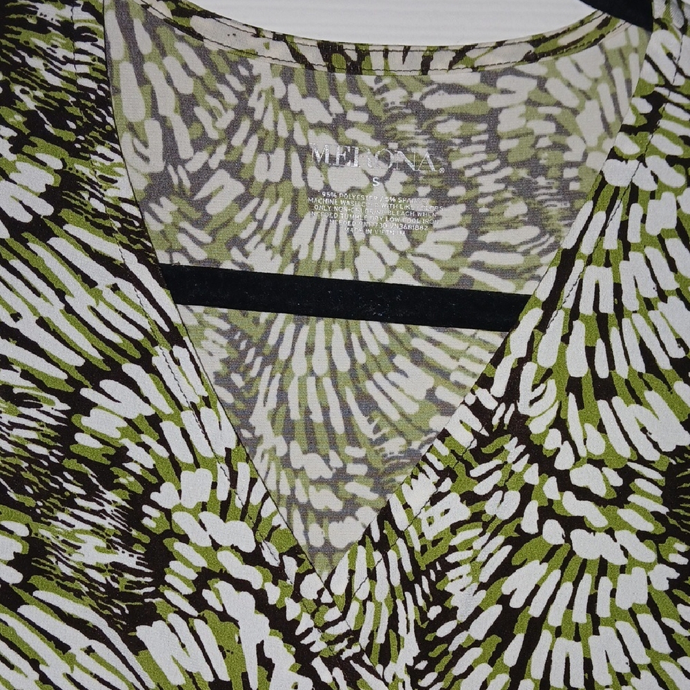 Patterned Top - Picture 3 of 7